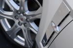 Cadillac SRX Crossover 2010 года
